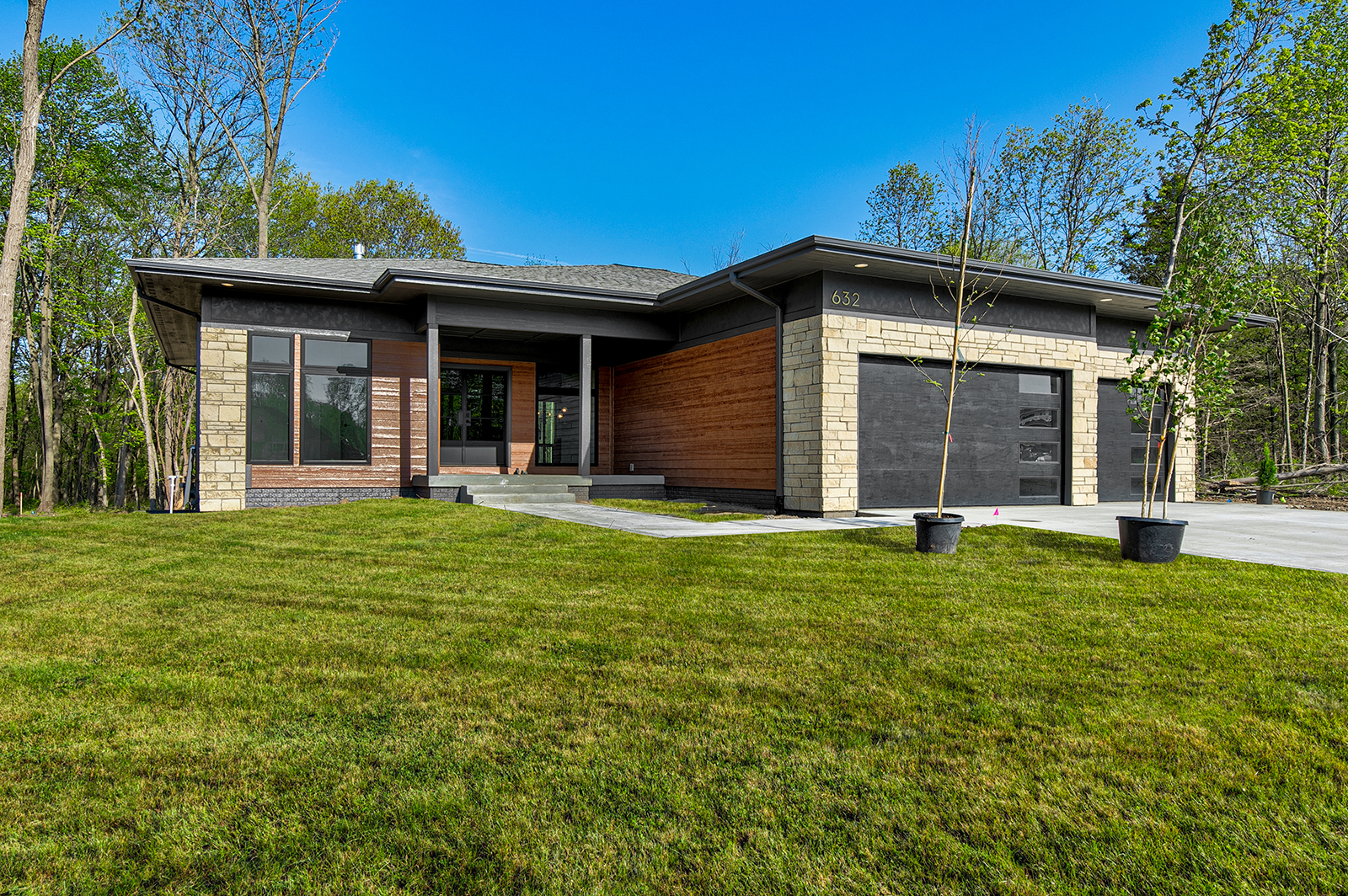 Copy of IMG_1588_89_90_JBP2